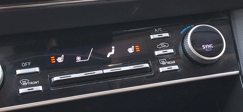 Certified 2023 Hyundai Sonata SEL w/ Convenience Package image 22