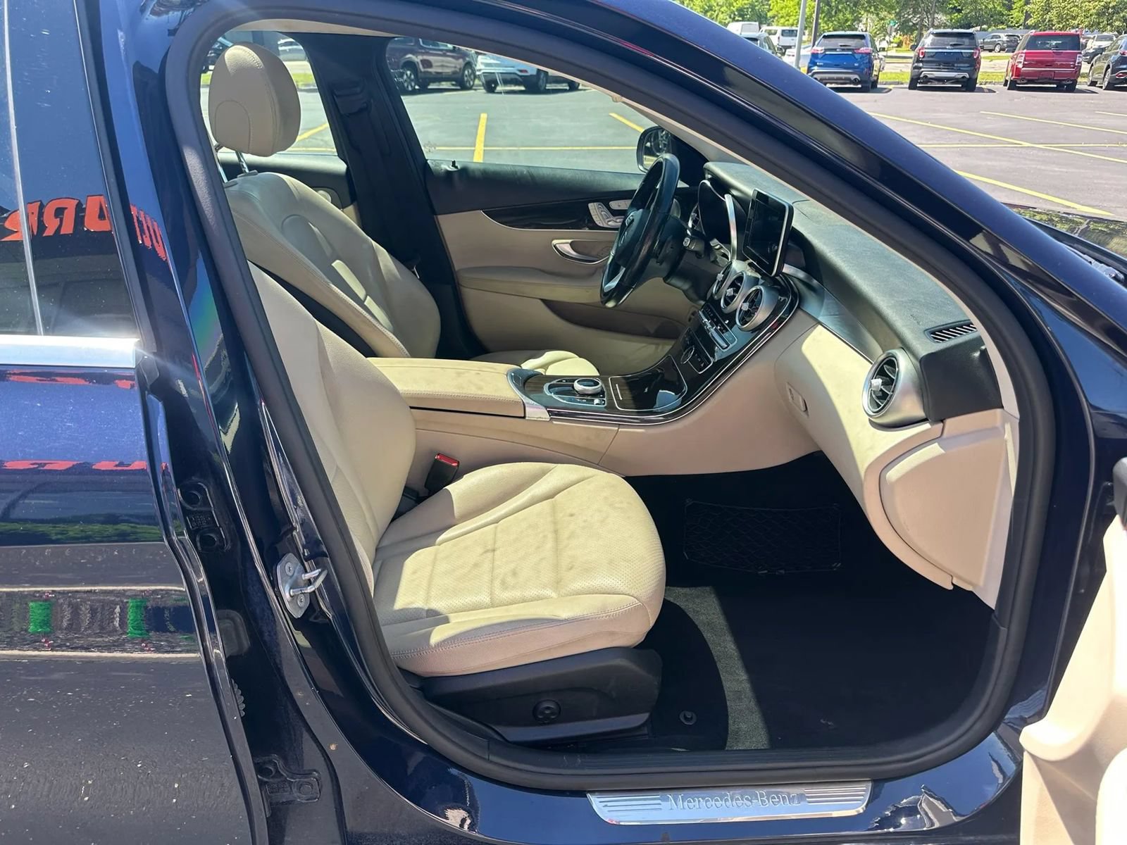 Used 2017 Mercedes-Benz C 300 4MATIC Sedan image 13