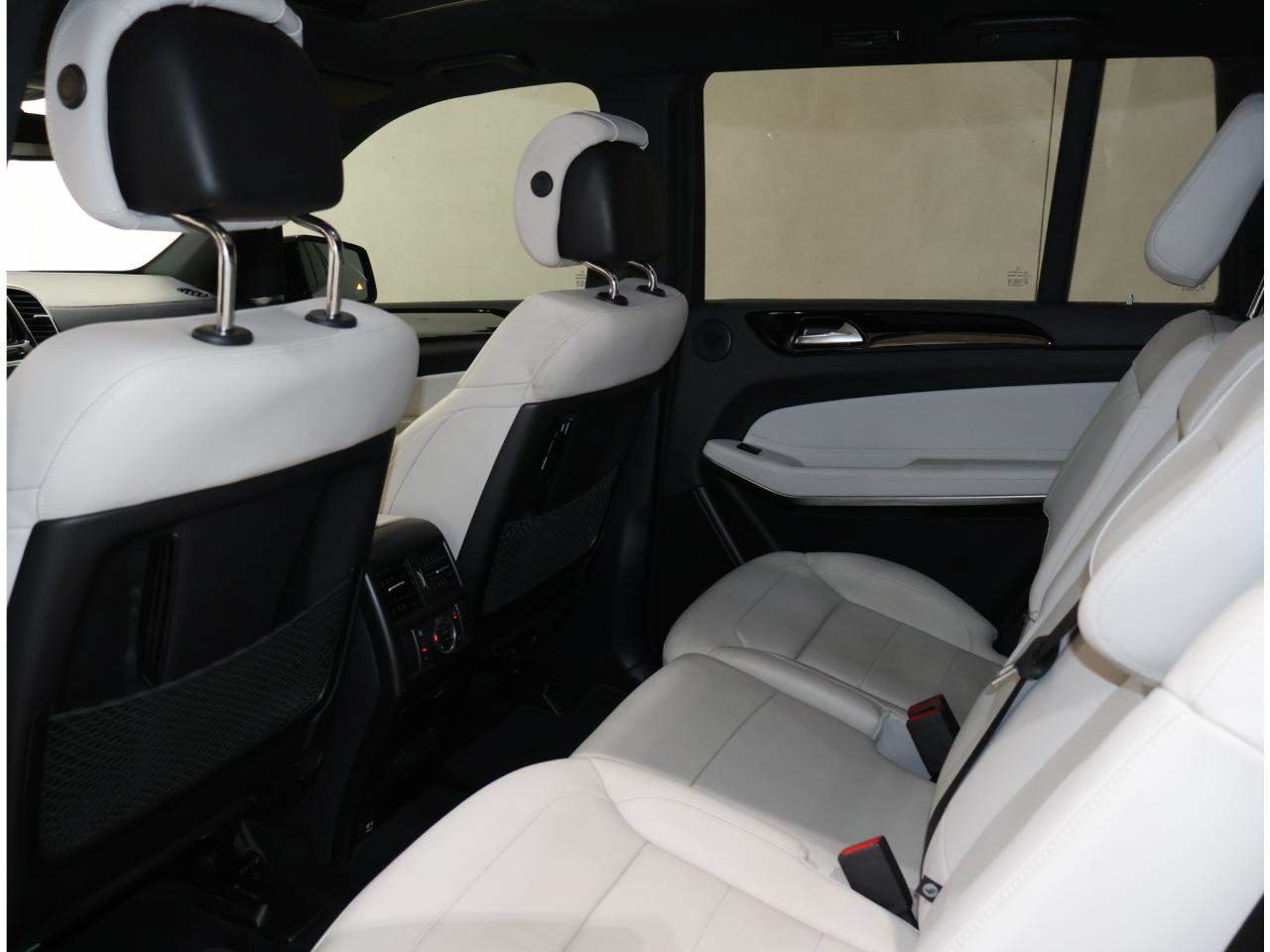 Used 2018 Mercedes-Benz GLS 550 4MATIC image 13