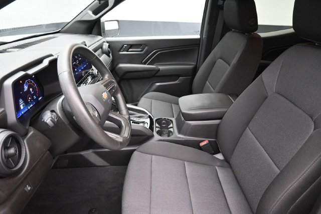 Used 2024 Chevrolet Colorado W/T w/ WT Convenience Package AWD/4WD image 16