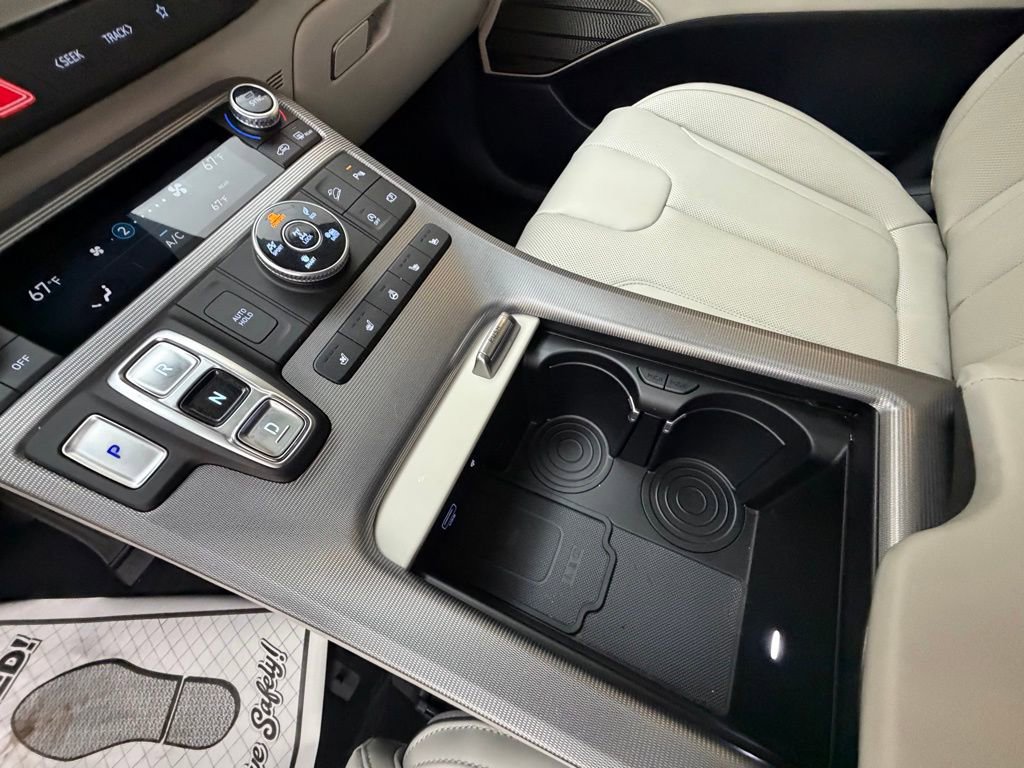 Used 2025 Hyundai Palisade Calligraphy image 19