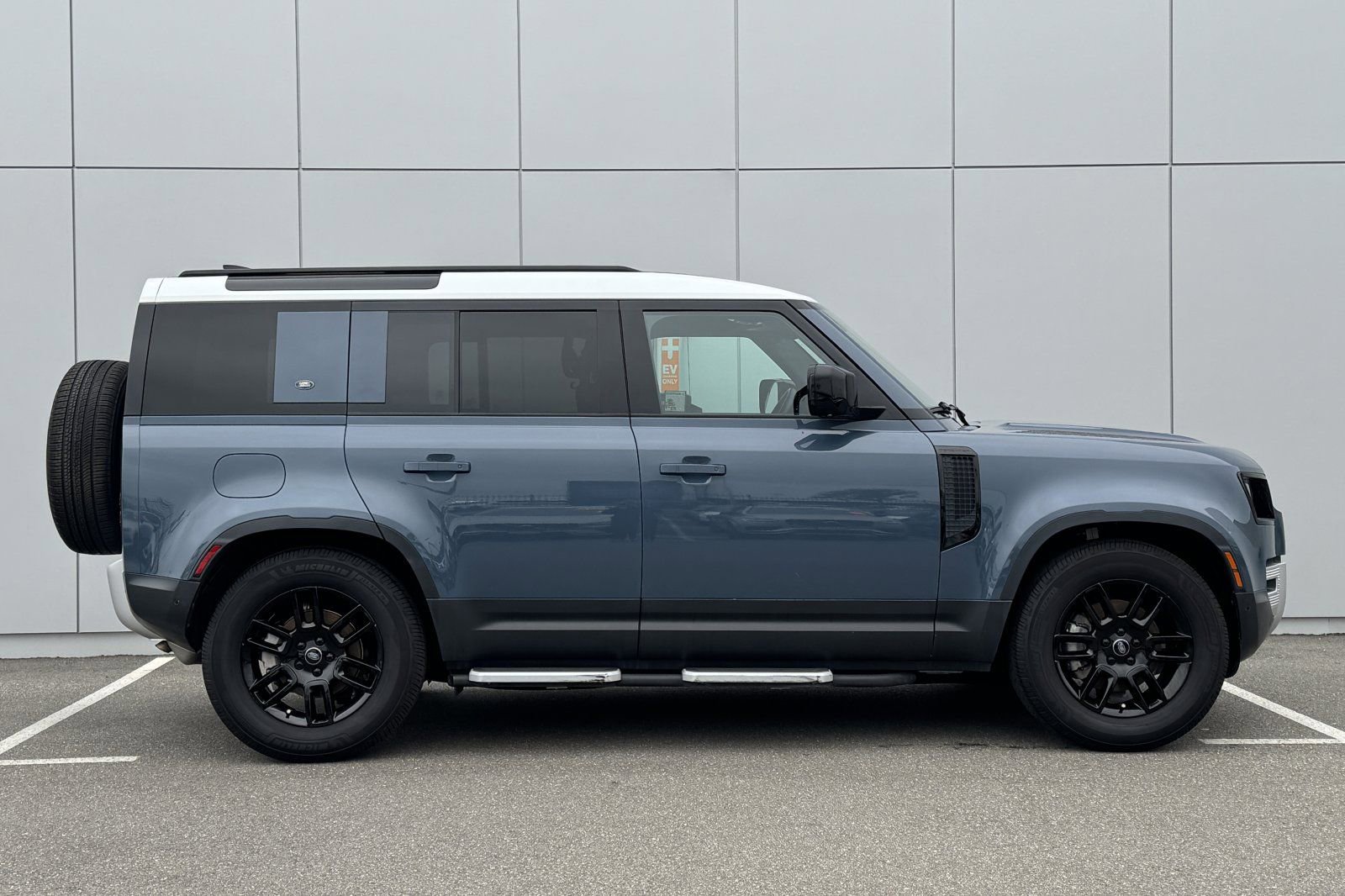 Certified 2023 Land Rover Defender 110 S image 6