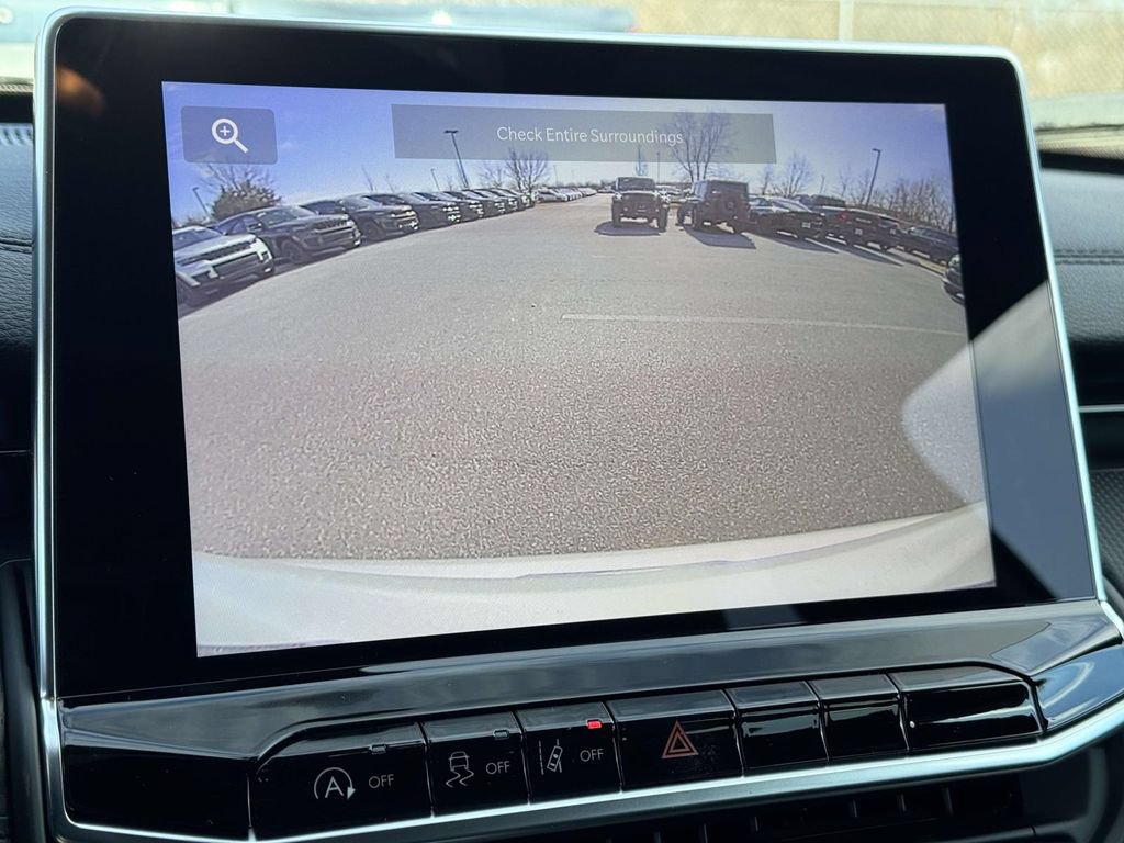 New 2026 Jeep Compass Latitude AWD/4WD image 16