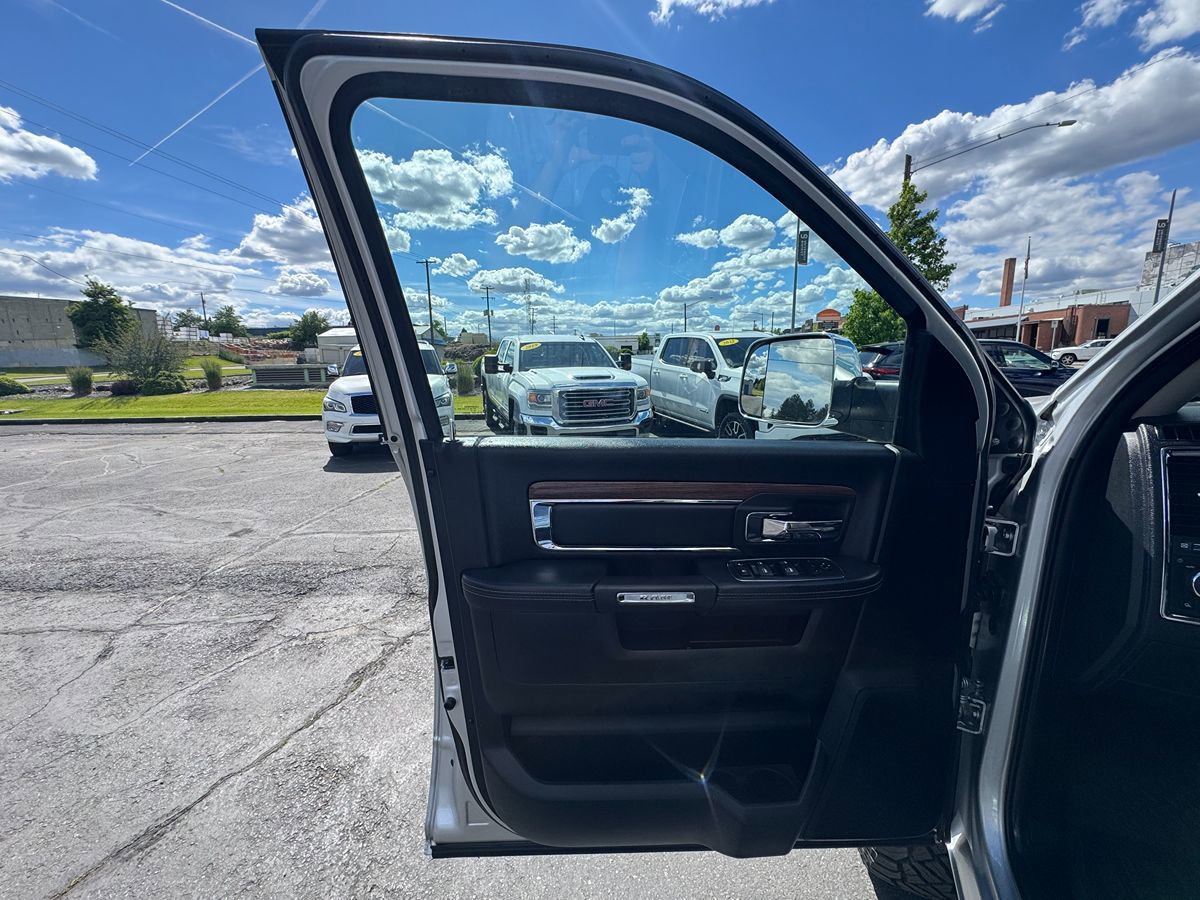 Used 2018 RAM 2500 Laramie AWD/4WD image 13