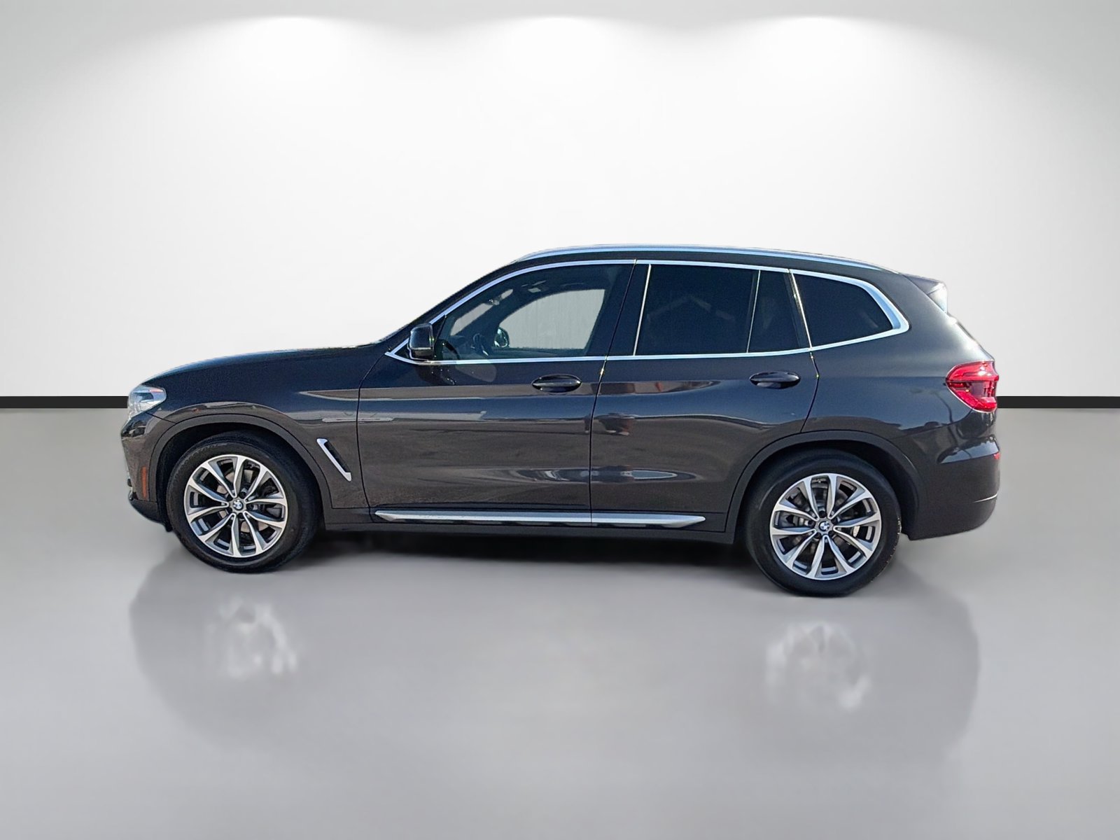 Used 2019 BMW X3 sDrive30i w/ Convenience Package RWD image 5
