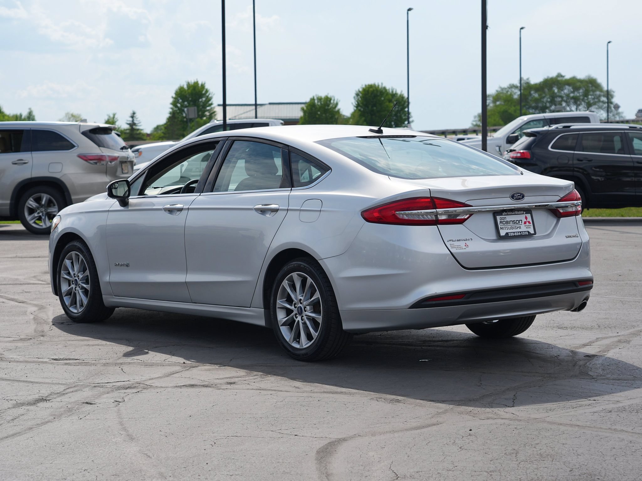Used 2017 Ford Fusion S FWD image 6