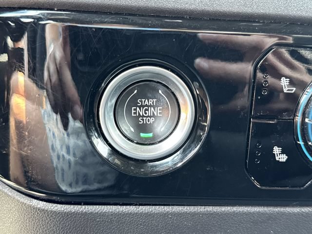 Used 2024 GMC Sierra 1500 SLT AWD/4WD image 17