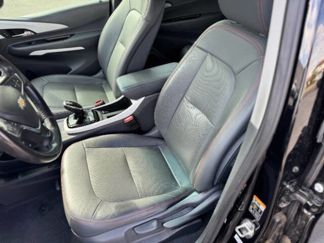 Used 2019 Chevrolet Bolt Premier w/ Infotainment Package image 13