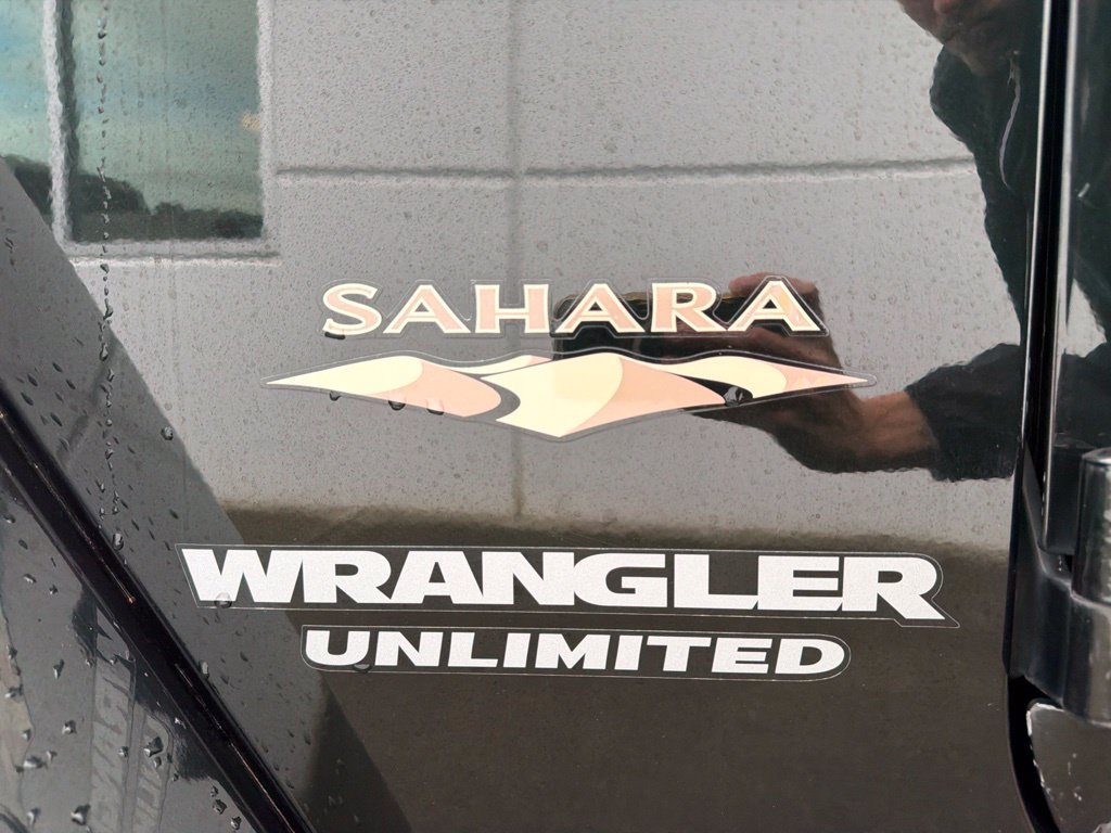 Used 2012 Jeep Wrangler Unlimited Sahara AWD/4WD image 28
