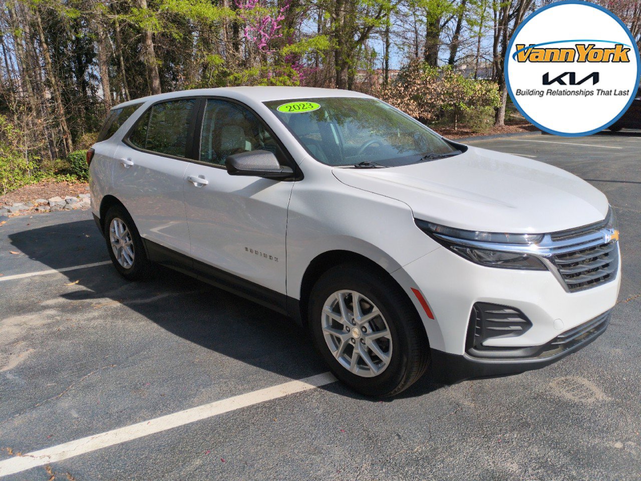 Used 2023 Chevrolet Equinox LS w/ Driver Confidence II Package image 1