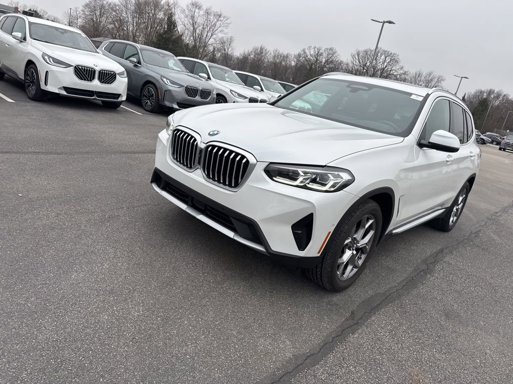 Used 2023 BMW X3 xDrive30i w/ Premium Package image 3