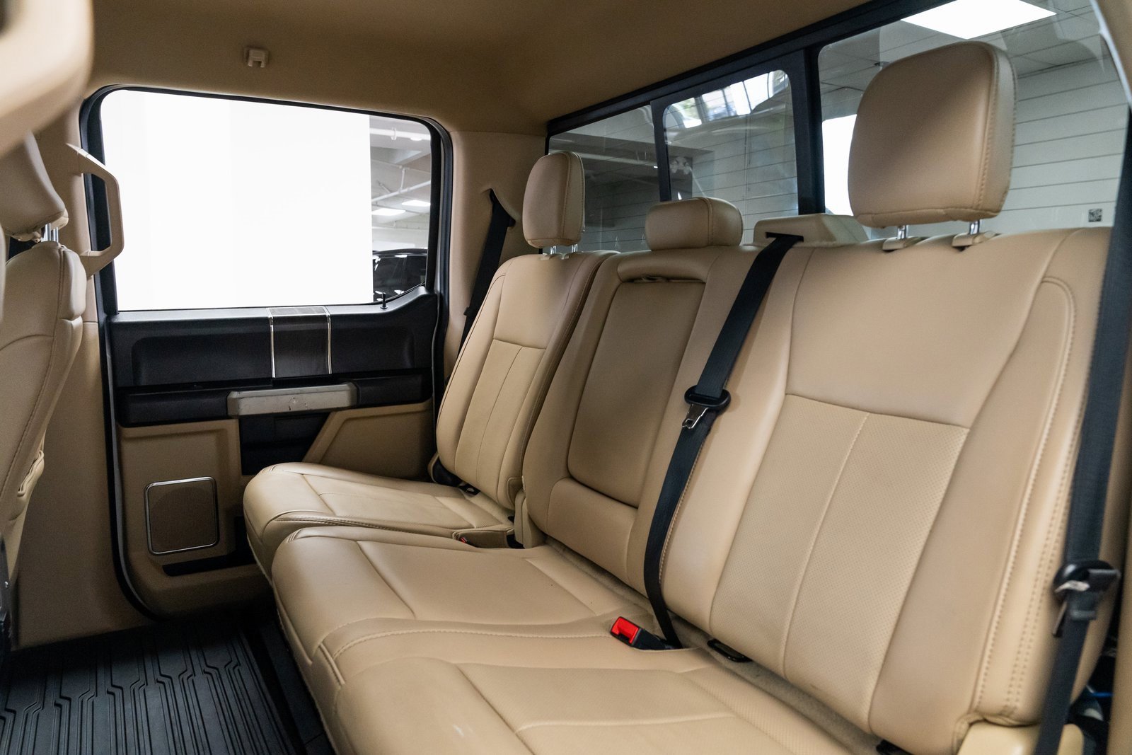 Used 2020 Ford F250 Lariat image 19