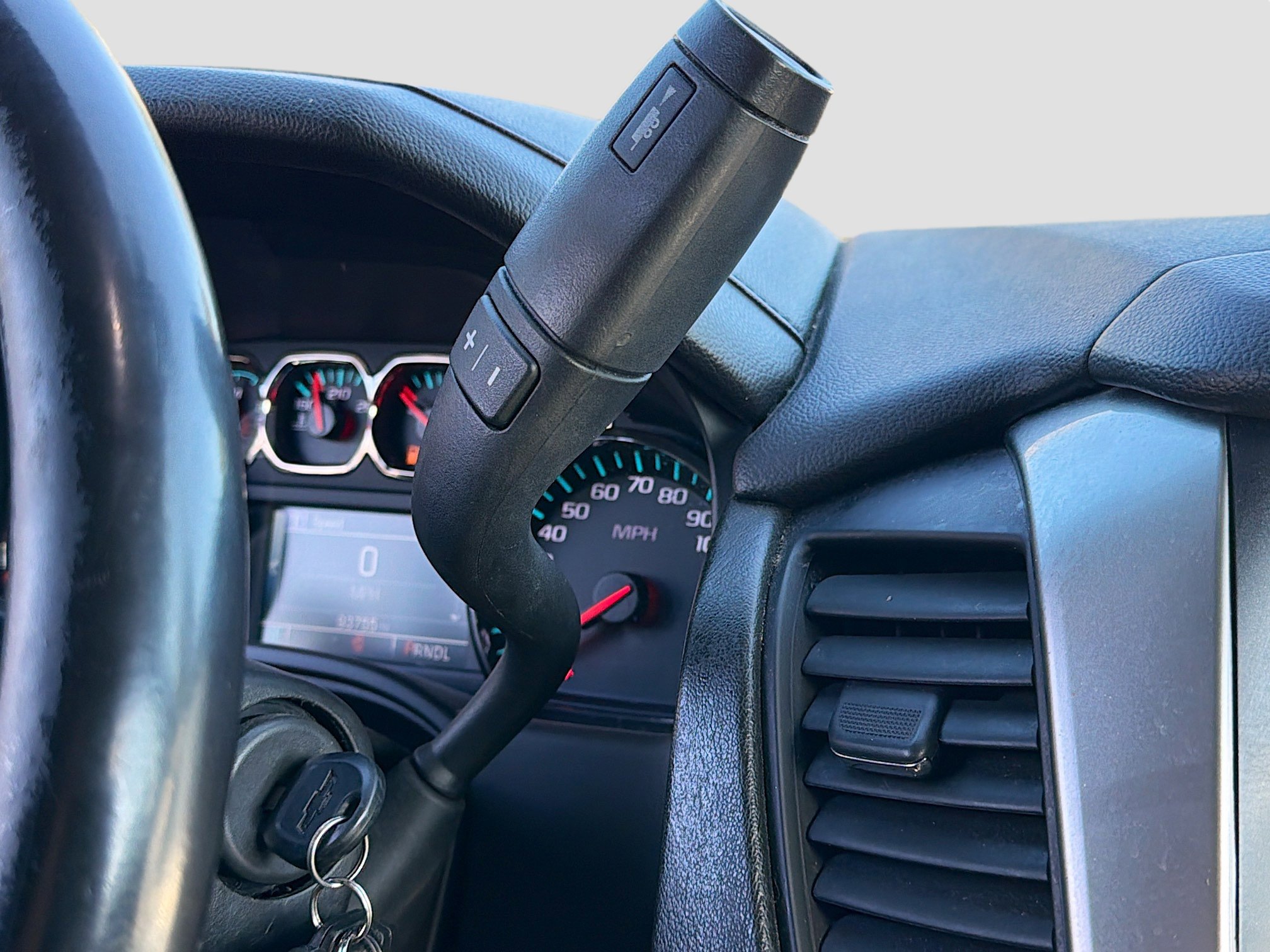 Used 2020 Chevrolet Suburban LS image 28