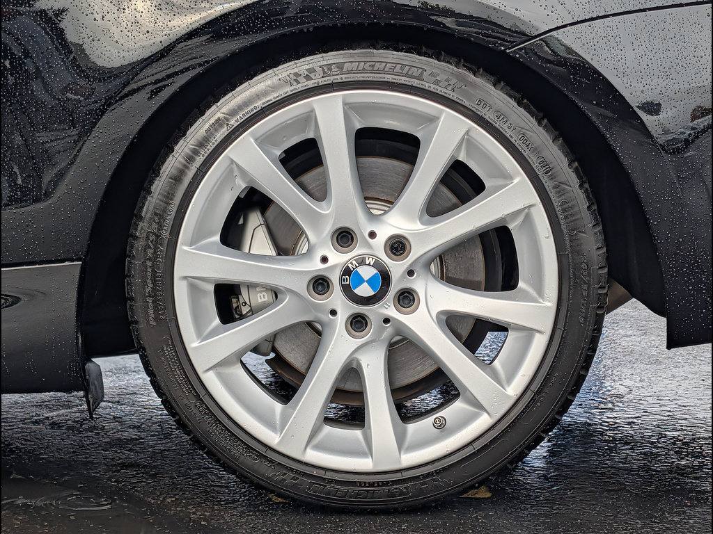 Used 2012 BMW 135i Convertible RWD image 12