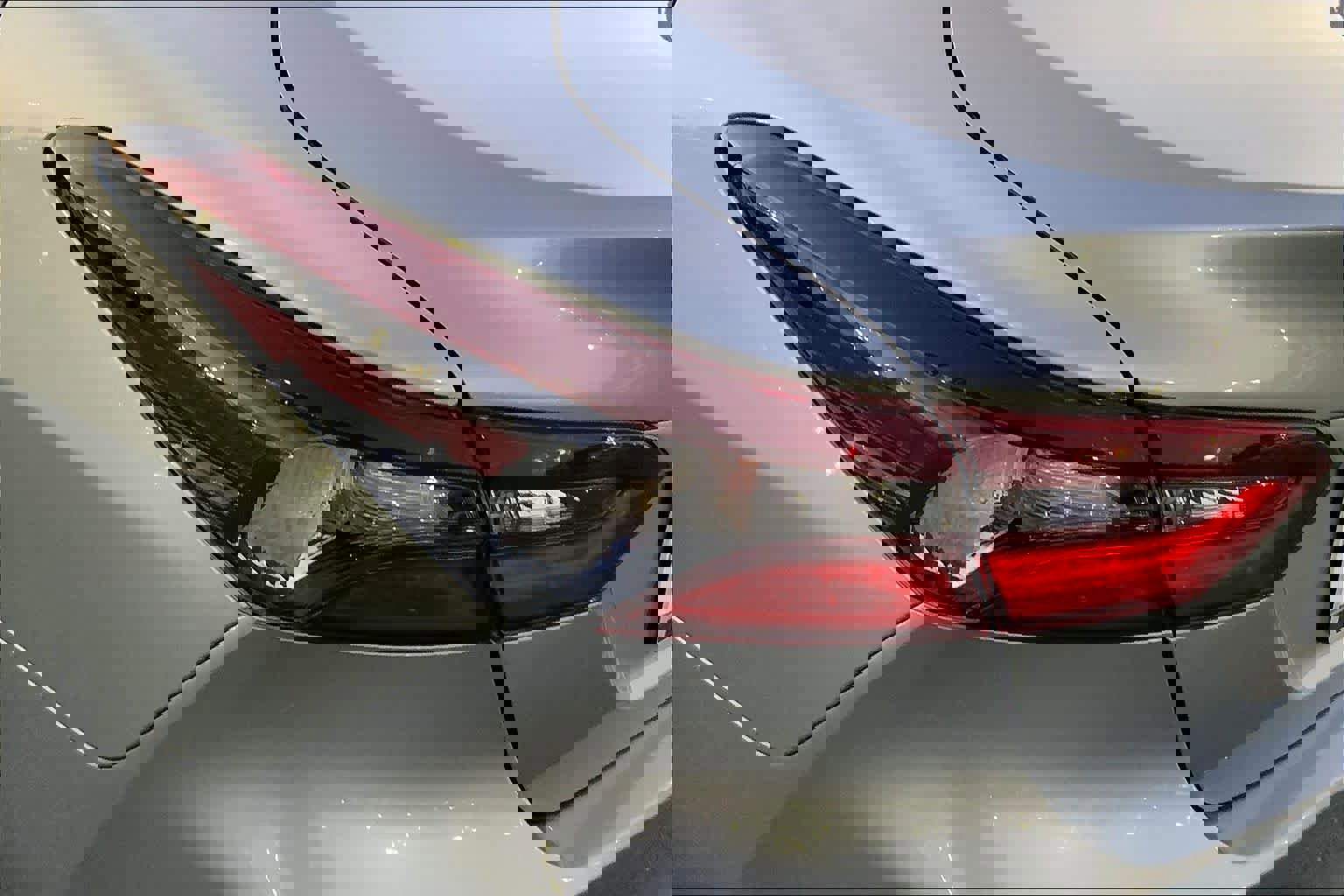 Used 2022 Toyota Camry LE image 27