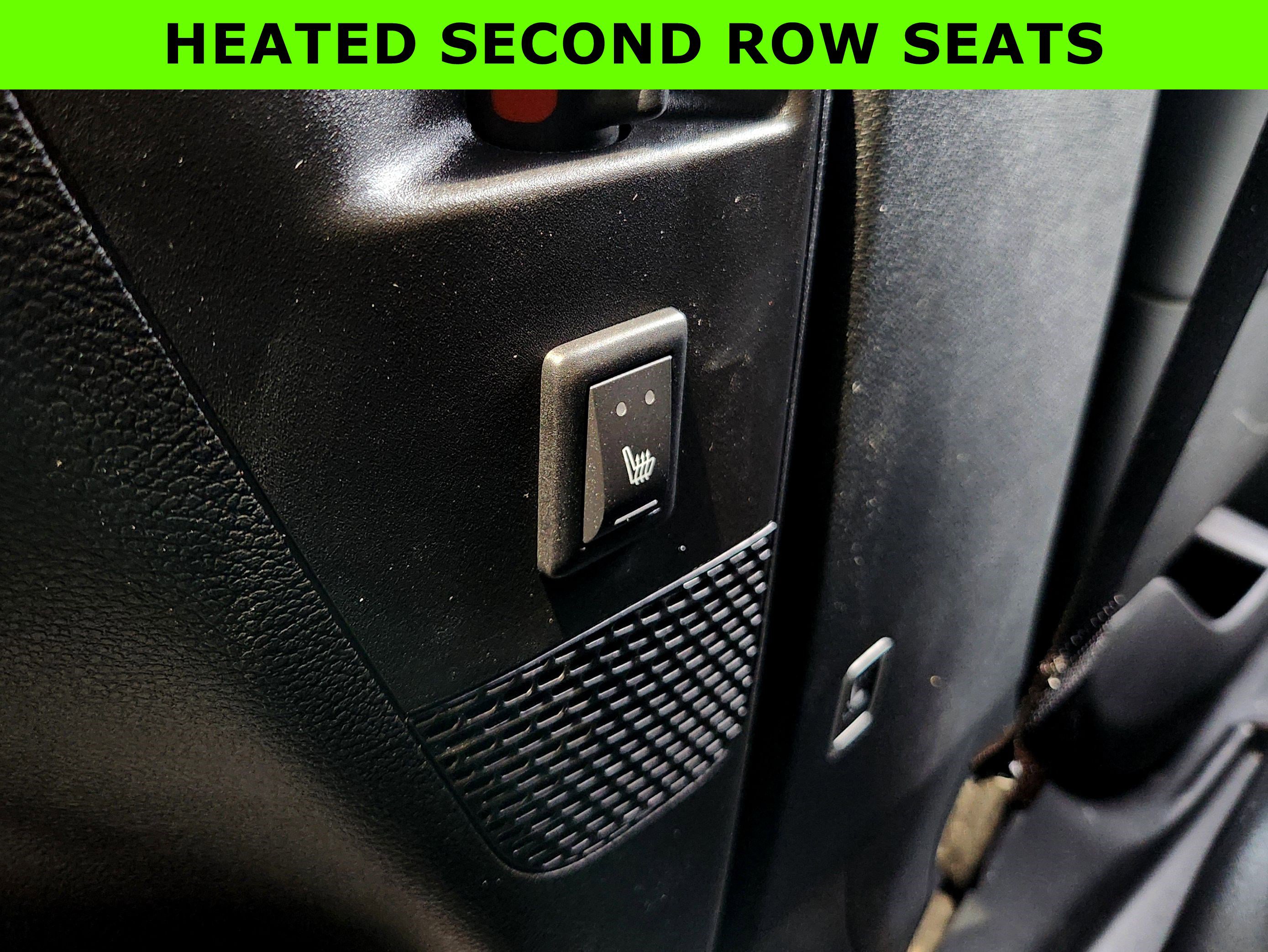 New 2025 Chrysler Pacifica Select w/ Uconnect Theater Family Group image 35