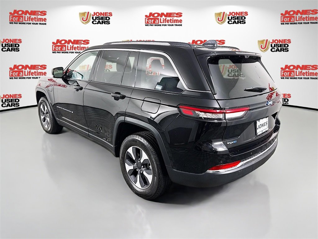 Used 2022 Jeep Grand Cherokee Limited 4xe w/ Luxury Tech Group II image 2