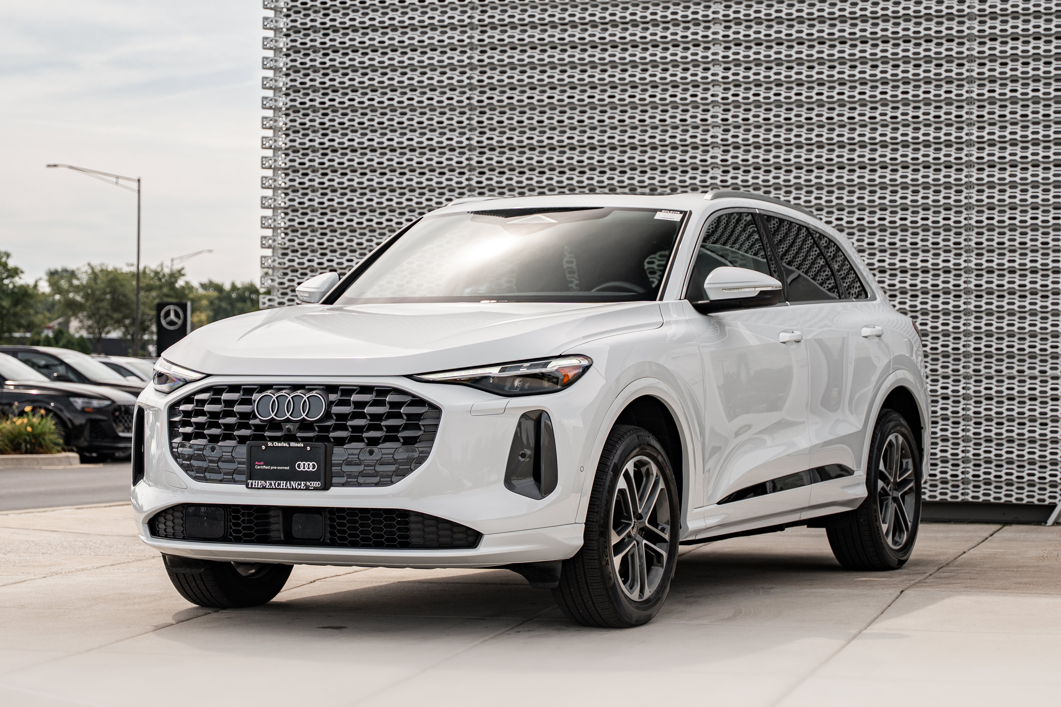 Certified 2025 Audi Q5 Premium Plus w/ Premium Plus AWD/4WD image 7