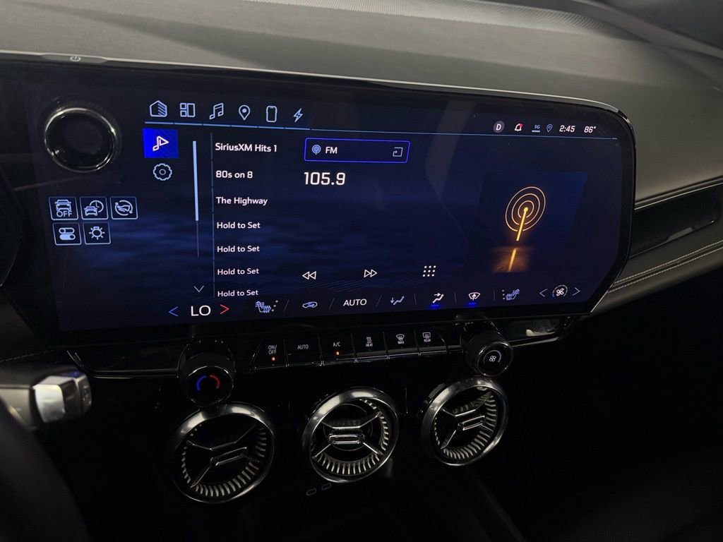 Used 2024 Chevrolet Blazer EV LT image 17