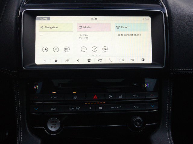 Used 2017 Jaguar F-PACE S image 22