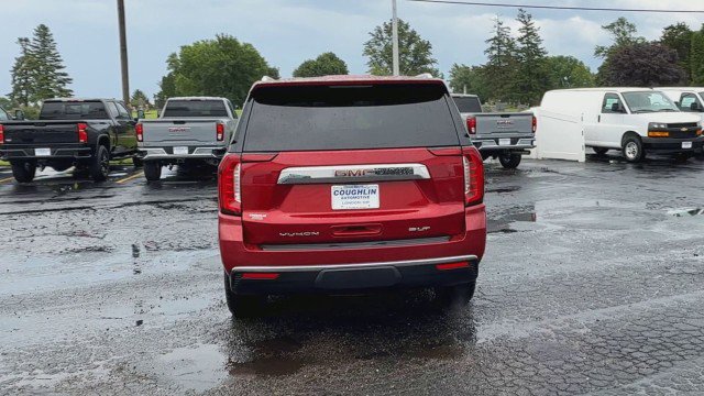 Certified 2022 GMC Yukon XL SLT w/ SLT Premium Package image 7