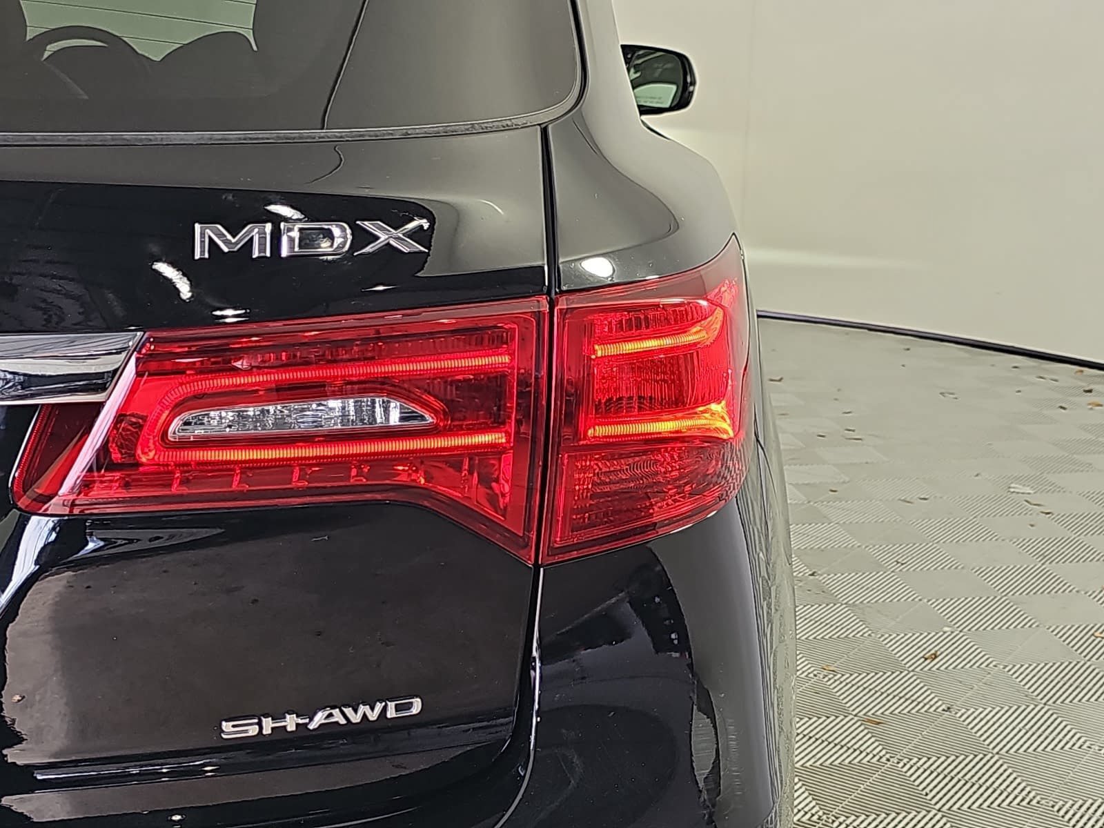 Used 2020 Acura MDX w/ Advance Package AWD/4WD image 32