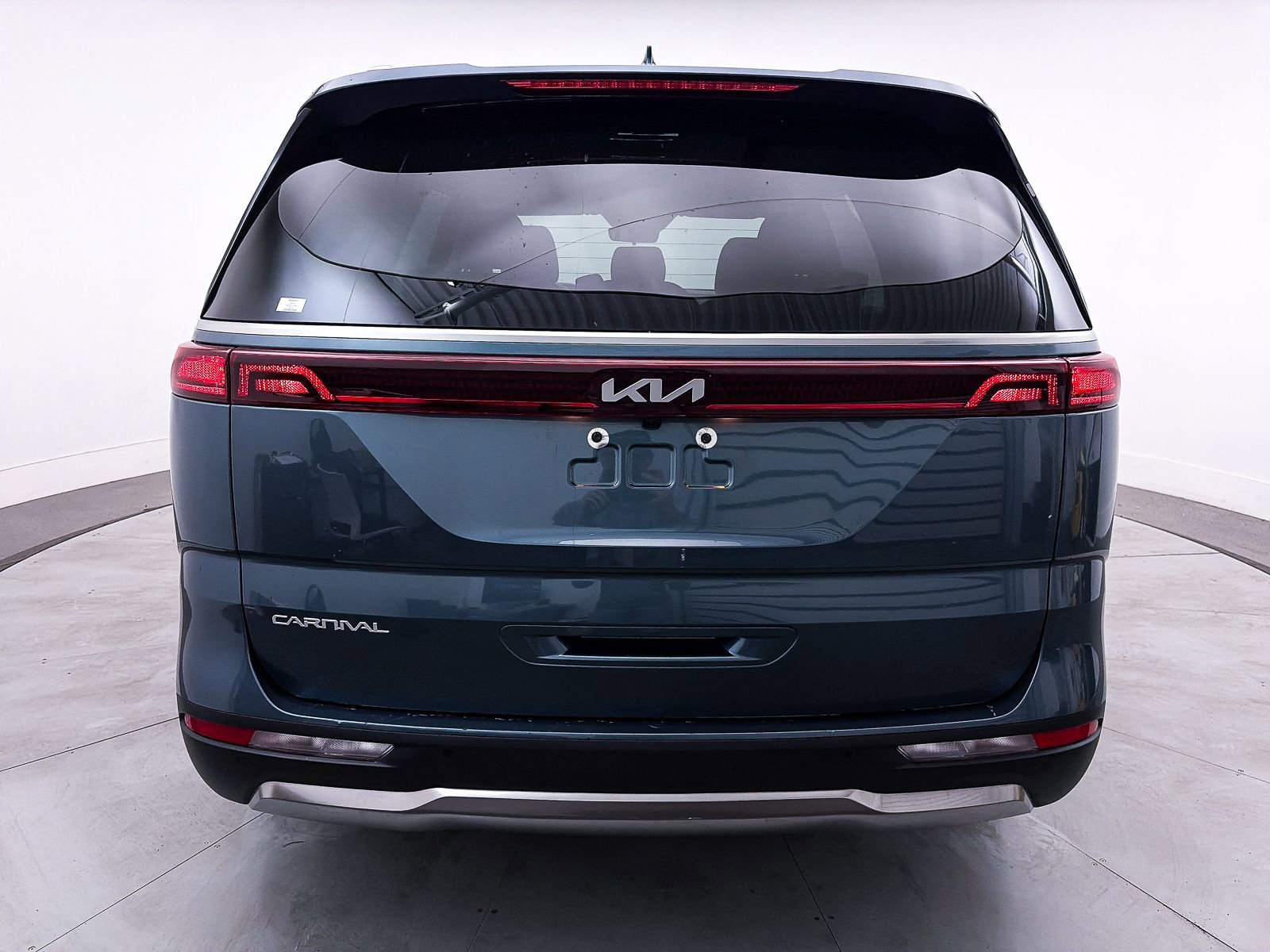 Certified 2024 Kia Carnival SX image 14