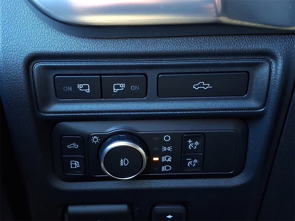 Certified 2021 Ford F150 Lariat w/ Equipment Group 502A High image 27