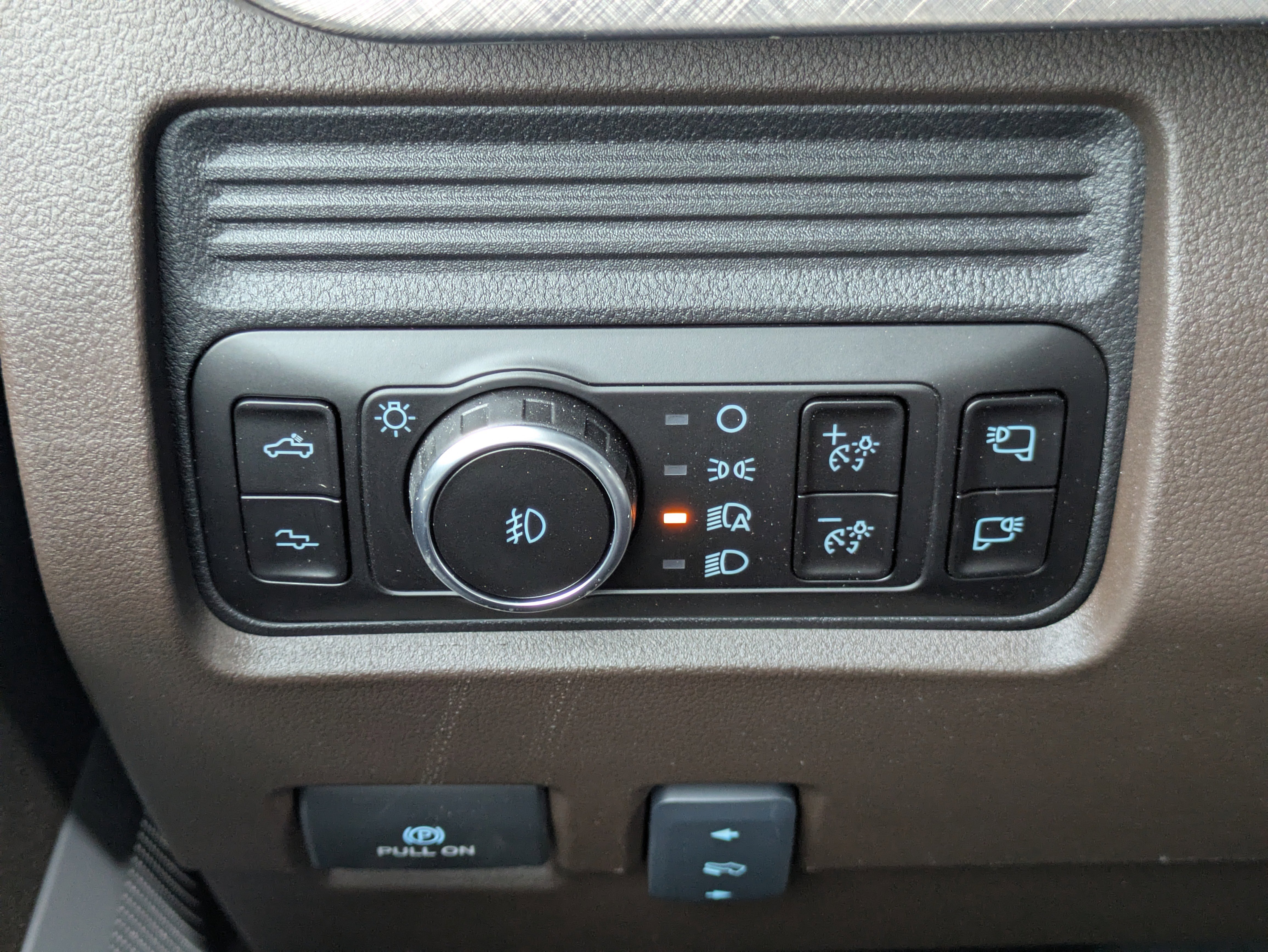 New 2026 Ford F250 King Ranch w/ Chrome Package image 24