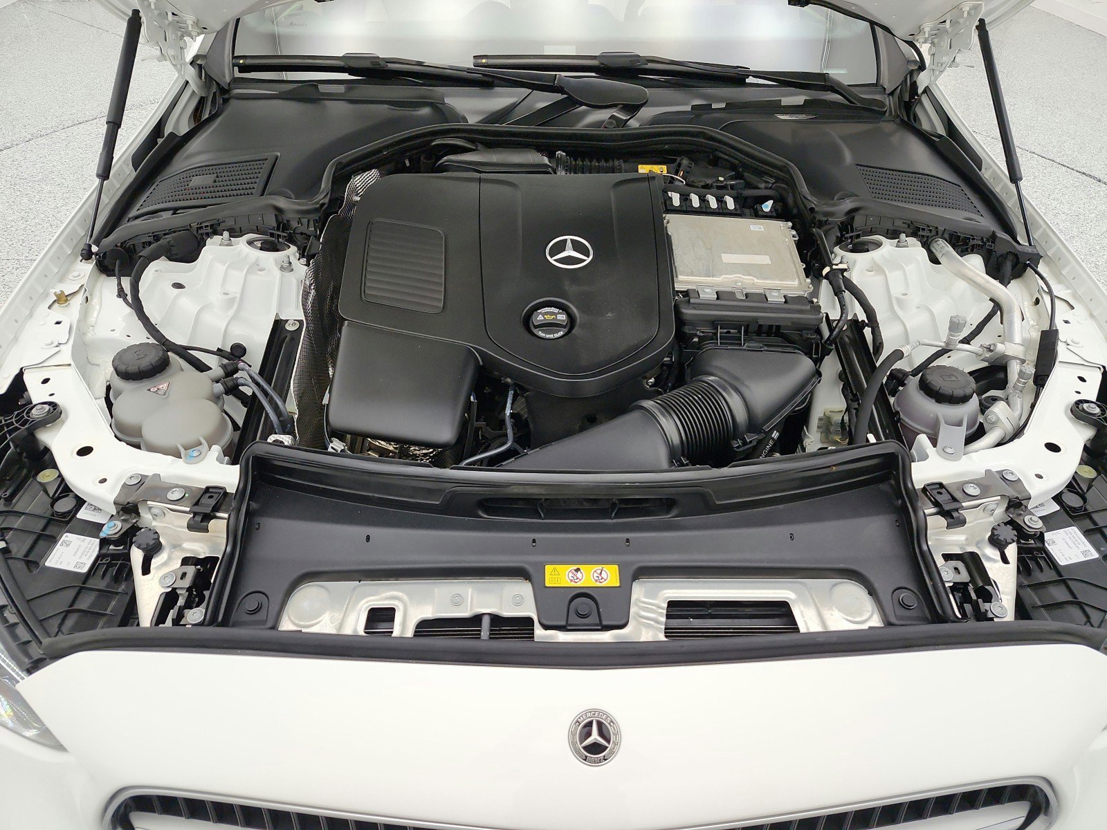 Used 2024 Mercedes-Benz C 300 Sedan image 23