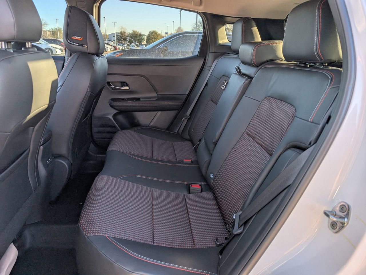 New 2025 Nissan Kicks SR w/ SR Premium Package FWD image 20