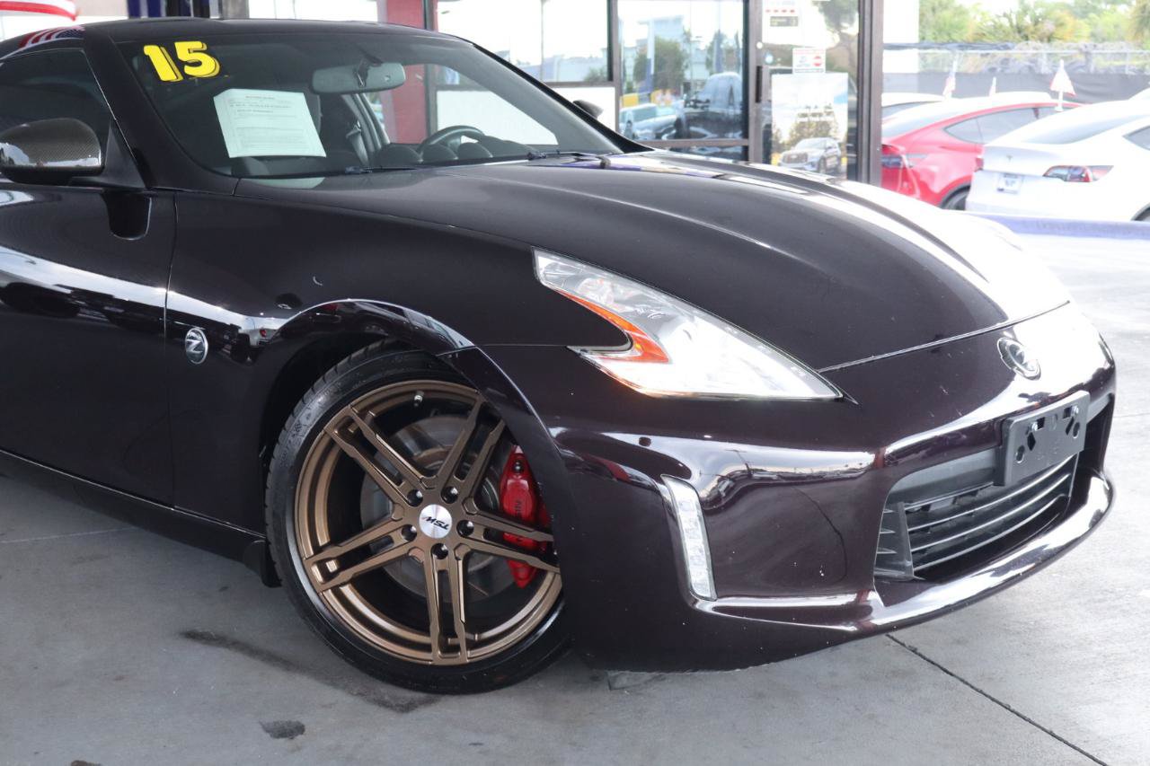 Used 2015 Nissan 370Z Coupe RWD image 2