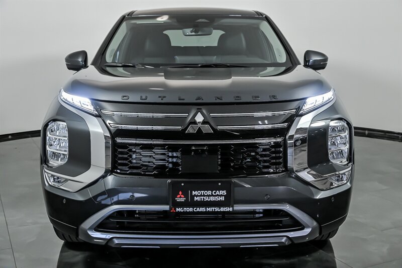 New 2026 Mitsubishi Outlander SE FWD image 4