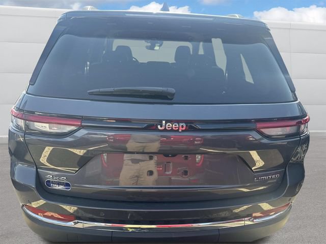 Used 2023 Jeep Grand Cherokee Limited AWD/4WD image 3