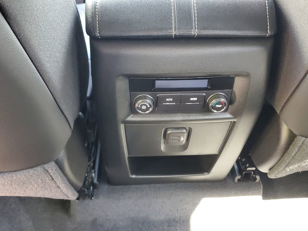 Certified 2023 Chevrolet Traverse LT image 20