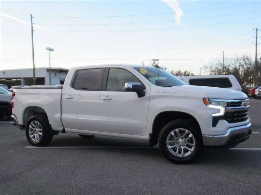 Certified 2024 Chevrolet Silverado 1500 LT image 2