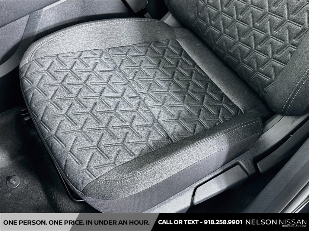 New 2027 Nissan Kicks SV w/ Cold Weather Package FWD image 18