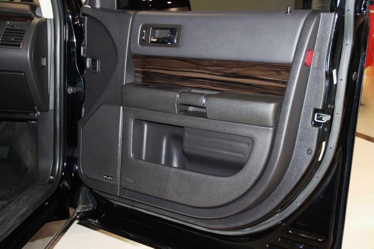 Used 2018 Ford Flex SEL w/ Equipment Group 202A FWD image 44