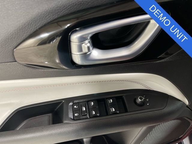 New 2026 Jeep Compass Limited image 13