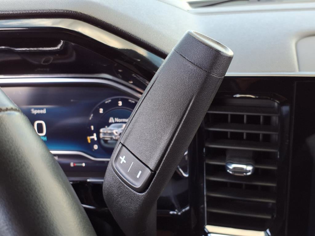 Used 2024 Chevrolet Silverado 2500 LT image 25