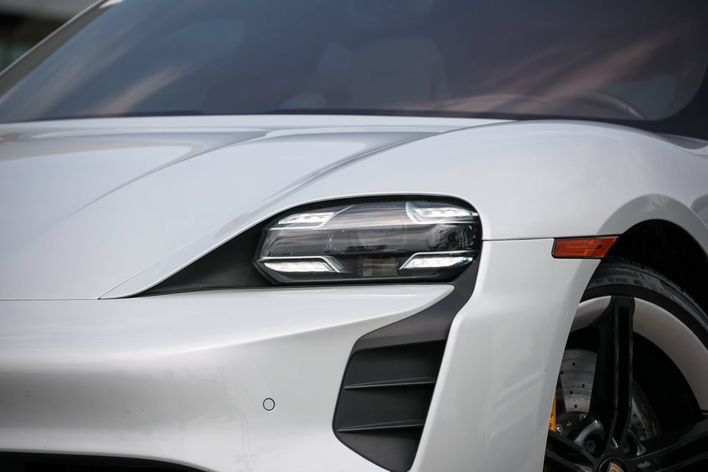 Certified 2021 Porsche Taycan AWD/4WD image 14