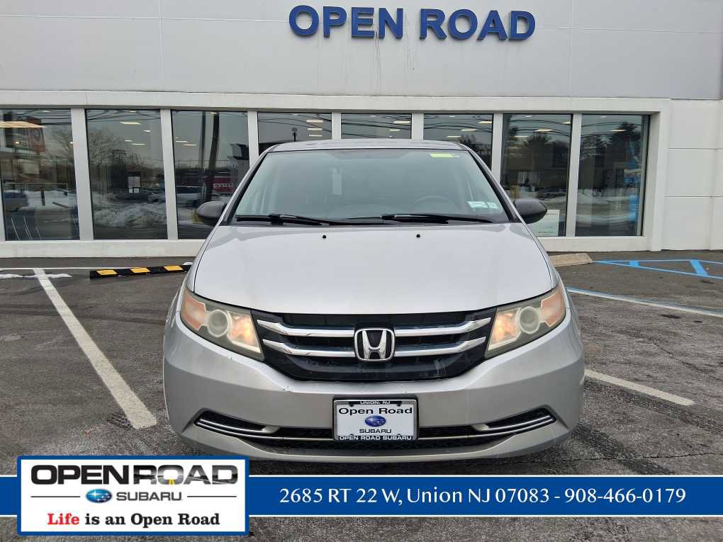 Used 2015 Honda Odyssey LX image 2