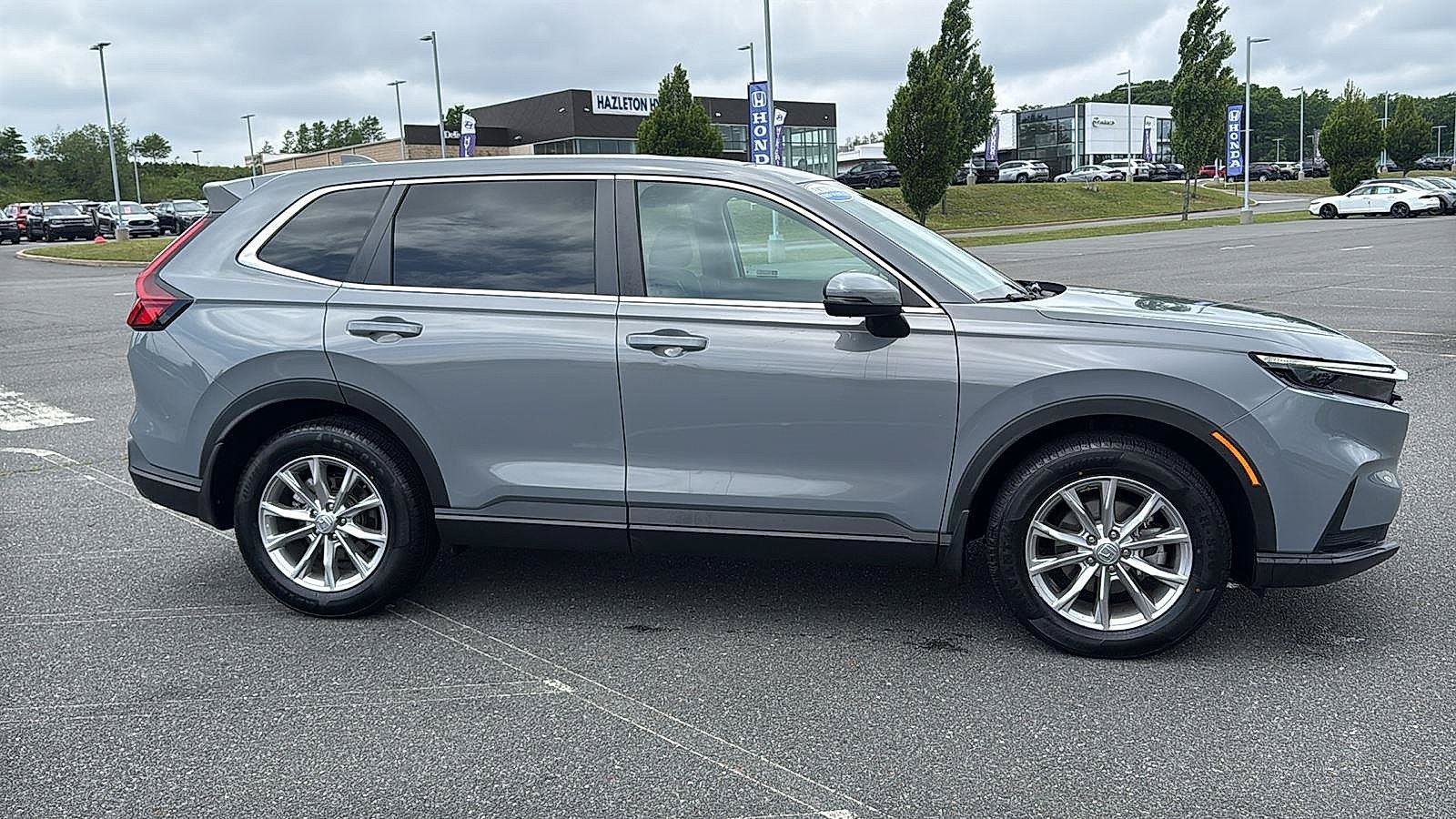Certified 2024 Honda CR-V EX image 3