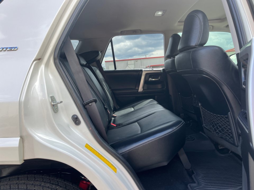 Used 2022 Toyota 4Runner Limited RWD image 31