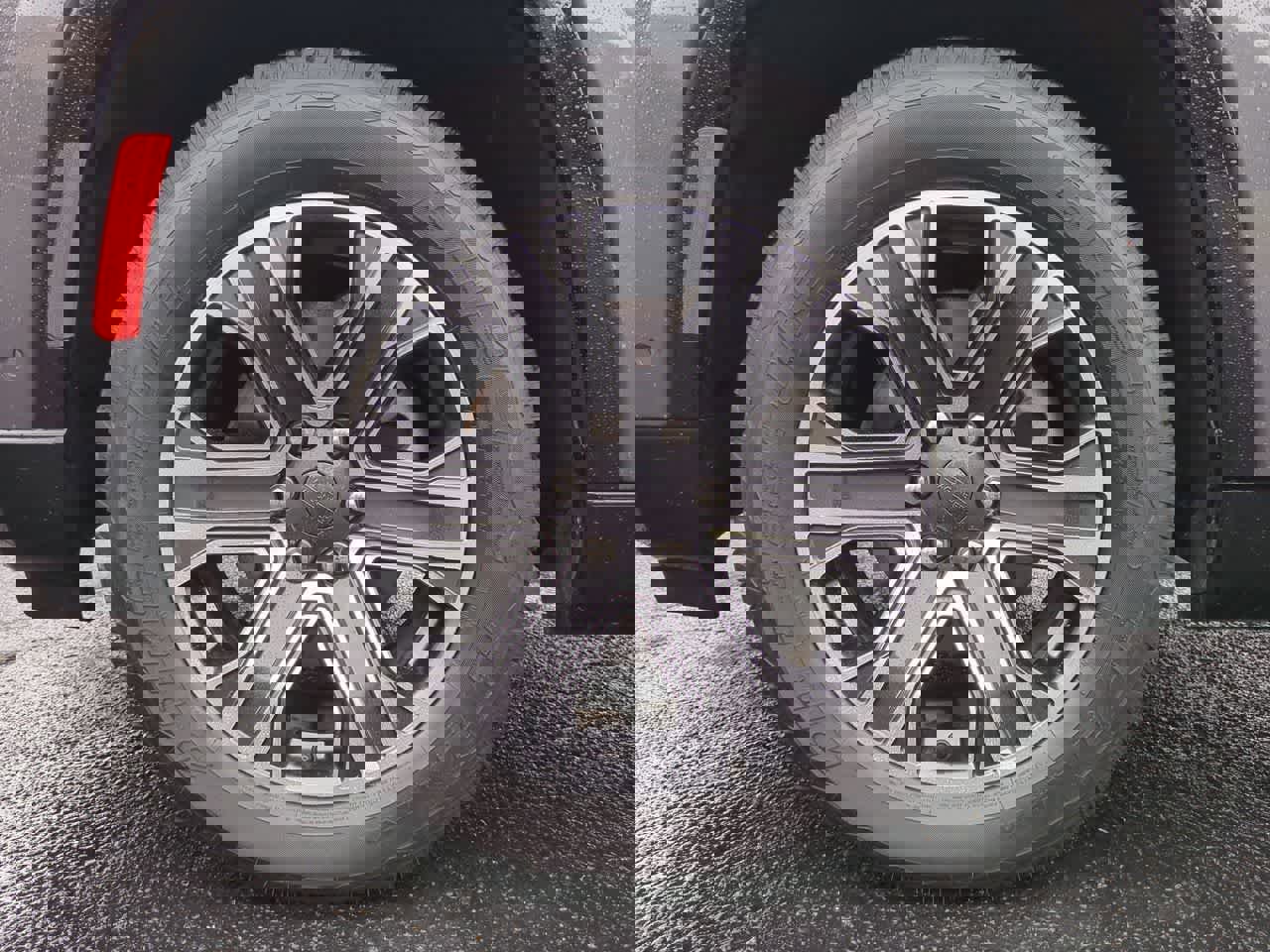 Used 2024 Jeep Wagoneer L Series II image 14