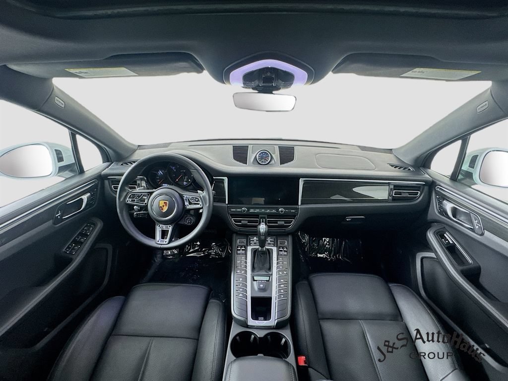 Used 2021 Porsche Macan GTS AWD/4WD image 29