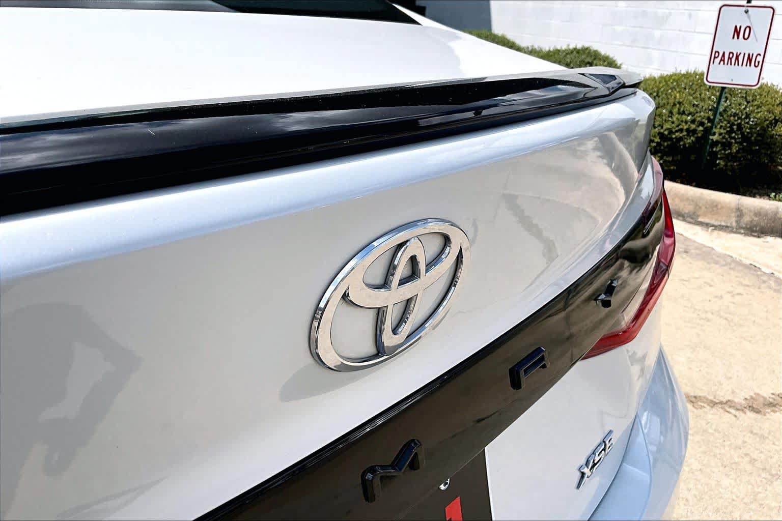 Used 2025 Toyota Camry XSE AWD/4WD image 10