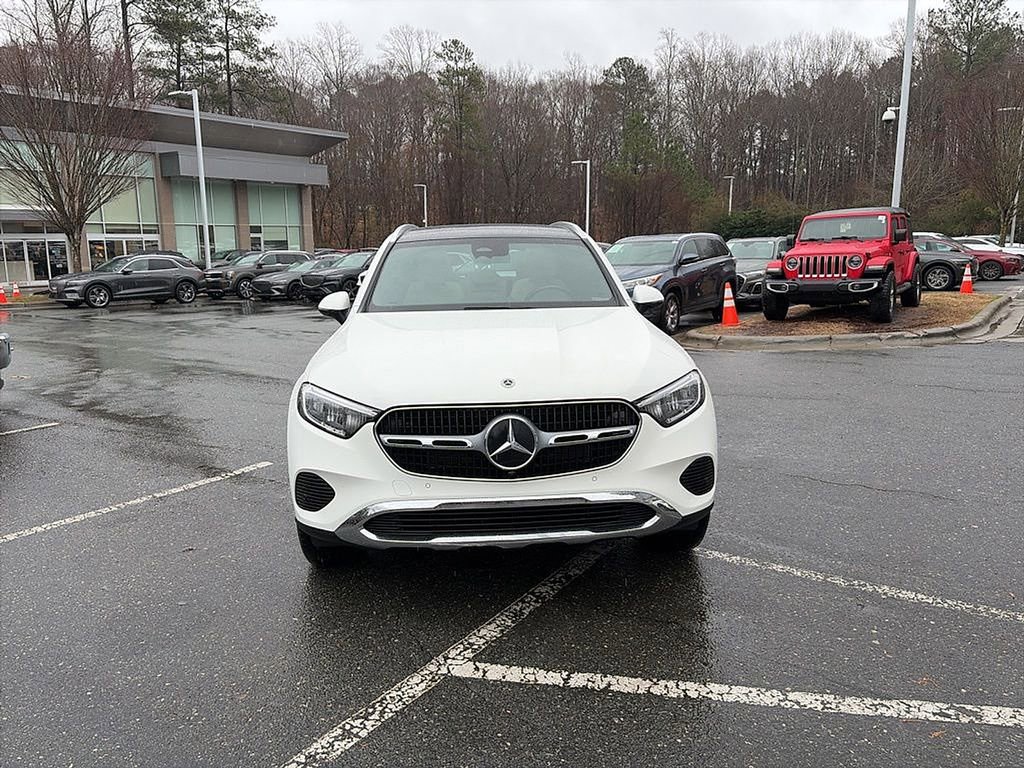 Used 2023 Mercedes-Benz GLC 300 GLC 300 image 2