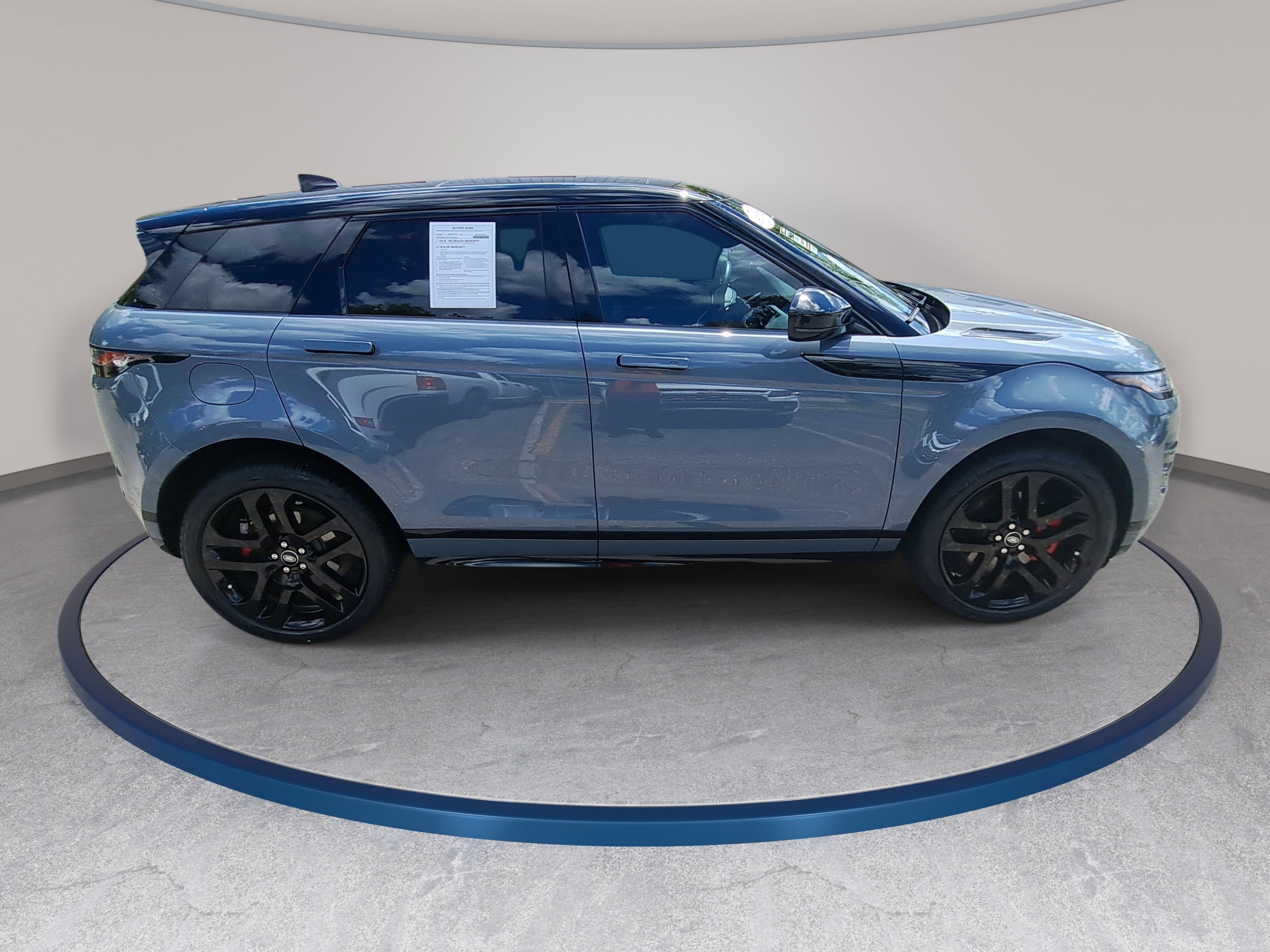 Used 2022 Land Rover Range Rover Evoque R-Dynamic SE AWD/4WD image 4