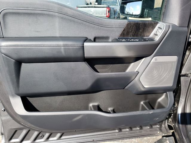 New 2026 Ford F350 Lariat w/ Chrome Package image 18